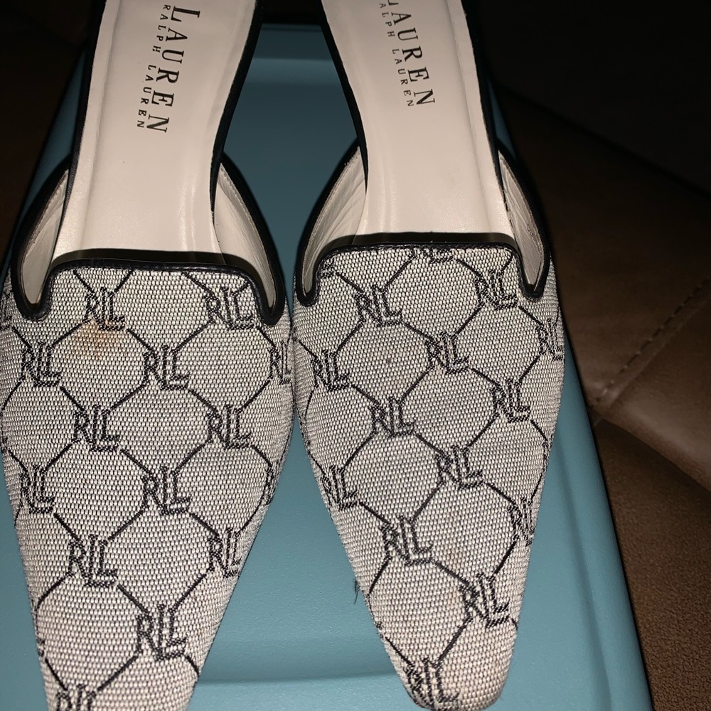 Shoes - Picture 11 of 14